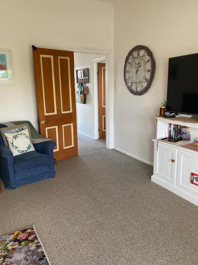 Wee Blue Bnb- Central Cosy Villa Timaru Exterior foto